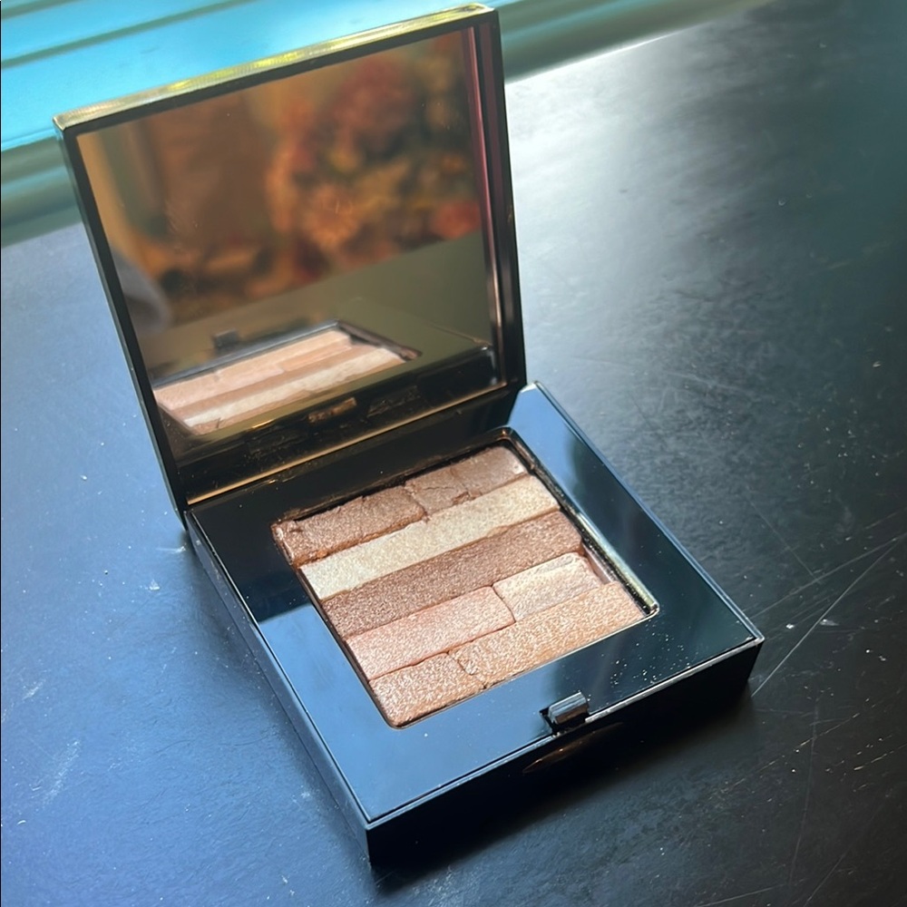 Bobbi Brown Black Makeup Compact